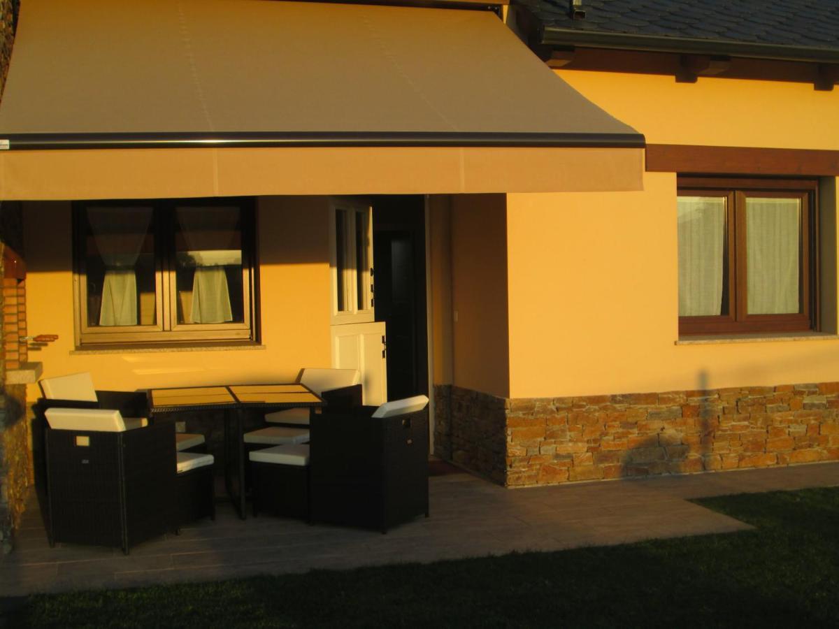 Apartamentos Fonte Villar Navia Kültér fotó